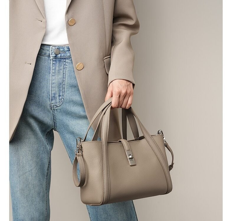 Fashionable Korean-style Large-capacity Leather Handbag
